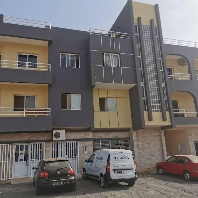 Ellen Apartamento T0 - Inforsal Espargos